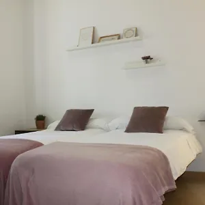 En Cordoba, Puente Romano Y Torre Calahorra Apartament